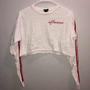 crop top long sleeve influencer